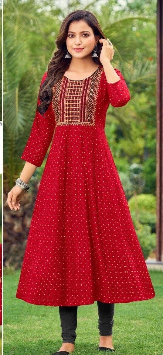 Embroidery Kurti With Leggings