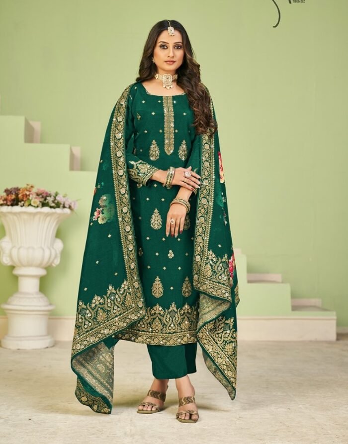 Traditional Designer Pakistani With Heavy Pallu Digital Print