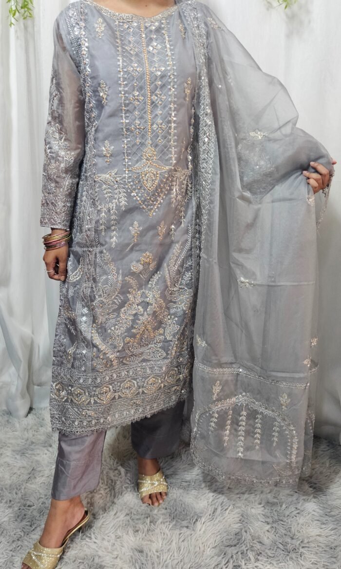 Pakistani Design Kameez
