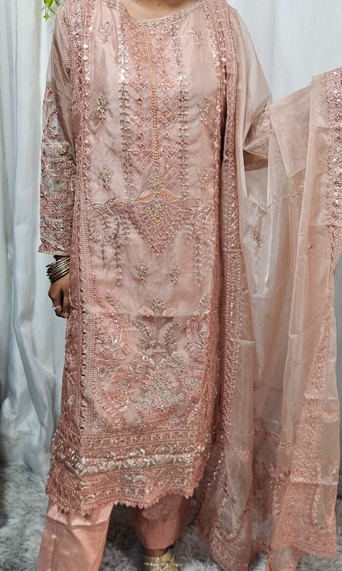 Pakistani Design Kameez