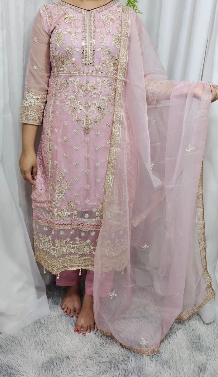 Pakistani Design Kameez